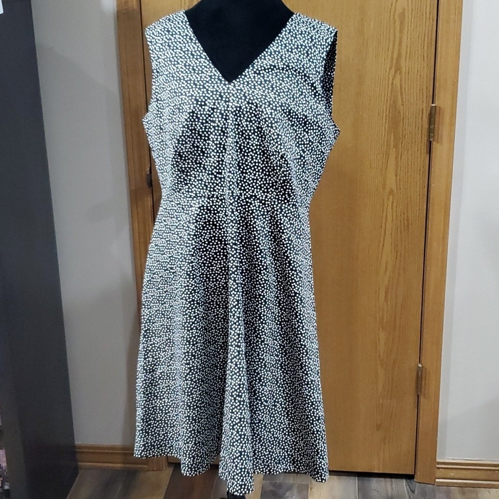 Lane Bryant nwt black white dotted sleeveless dress